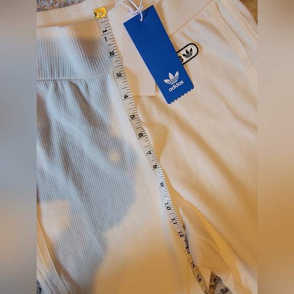 Adidas sweatpants - Picture 6 of 11